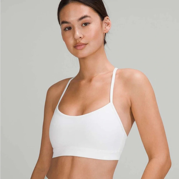 🆕🤍 Lululemon Flow Y Bra Adjustable Bra White - Picture 10 of 11